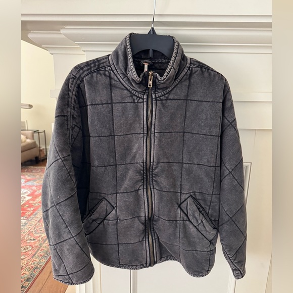 Free People quilted jacket XS in gently used condition. - Picture 1 of 2